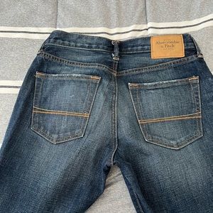 Abercrombie & Fitch. - Men Jeans
